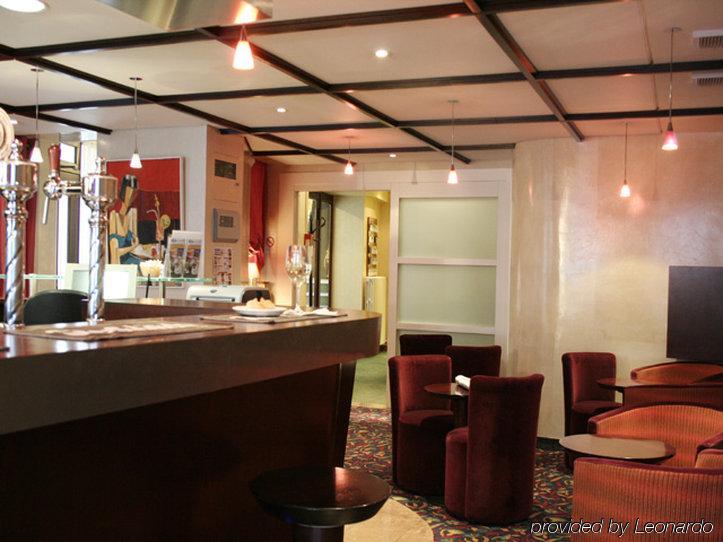 Brit Hotel Les Voyageurs Loudéac Restaurant foto